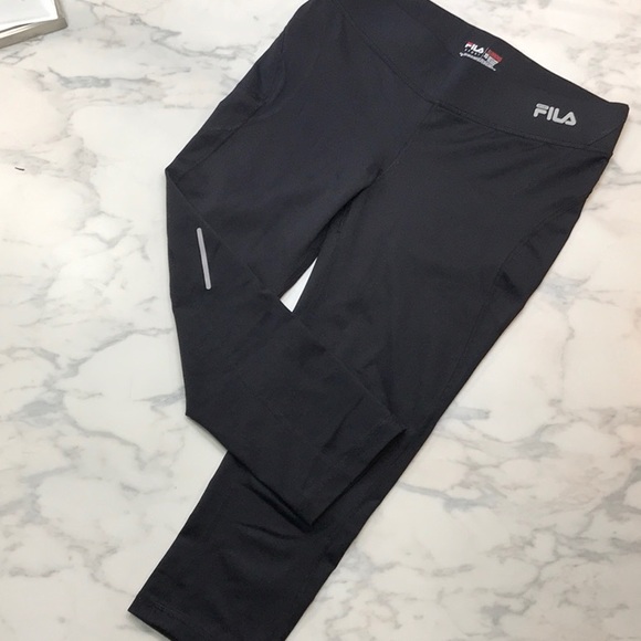 fila running capris
